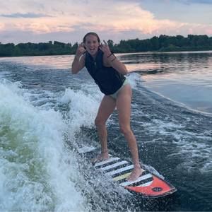 Meet your Posher, Olivia